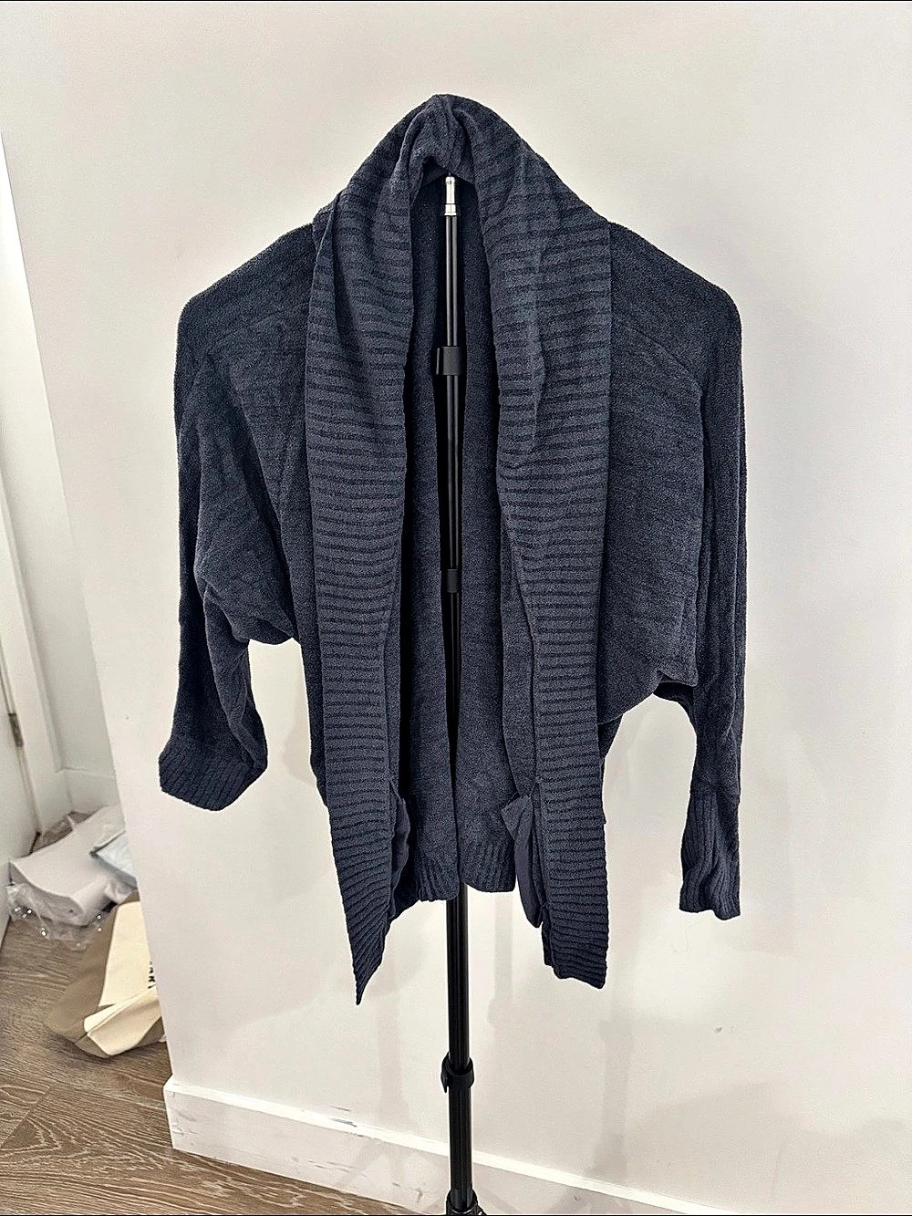 Barefoot Dreams CozyChic Ultra Lite Gray Cardigan Size Small